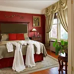 Abbeymoore Manor